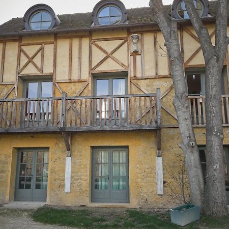 Le Fruit Defendu Hotel Rueil-Malmaison Exterior photo