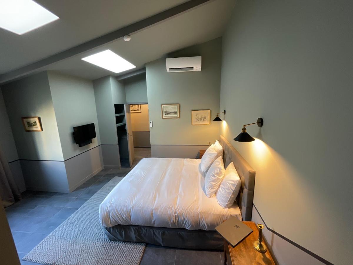 Le Fruit Defendu Hotel Rueil-Malmaison Room photo